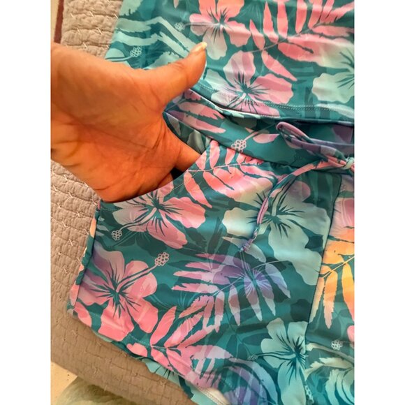 Floral High Neck Wide Straps Tankini Set With Shorts Size Large Blue Pink NWOT - Picture 9 of 14